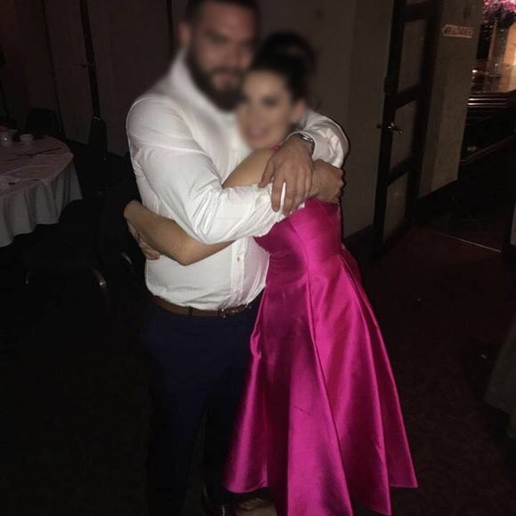 Dress - Picture 3 of 3